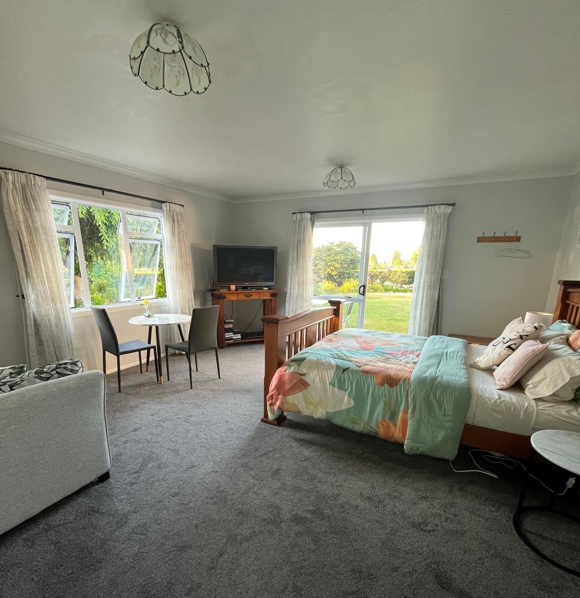 Kaimai Sunset Bed & Breakfast マタマタ エクステリア 写真