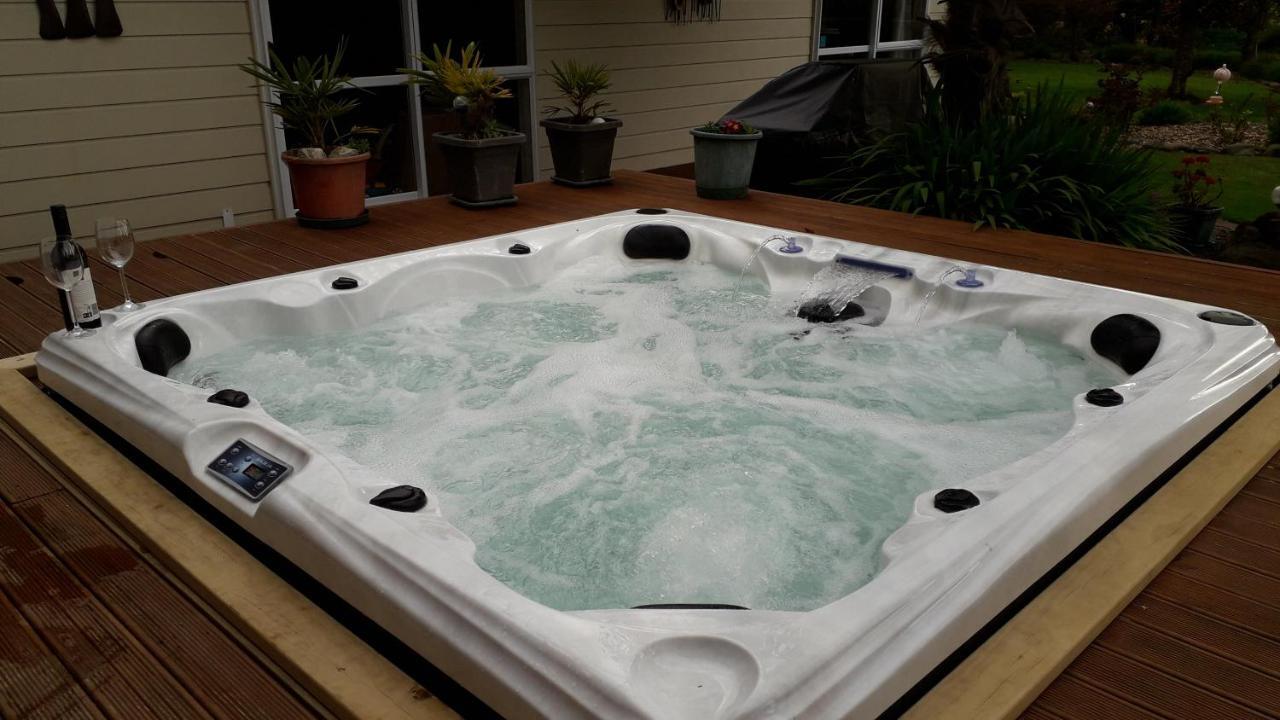 Kaimai Sunset Bed & Breakfast マタマタ エクステリア 写真
